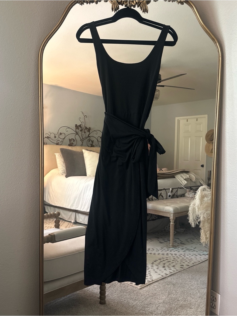 Source Unknown Black Midi Dress with Tie-Waist